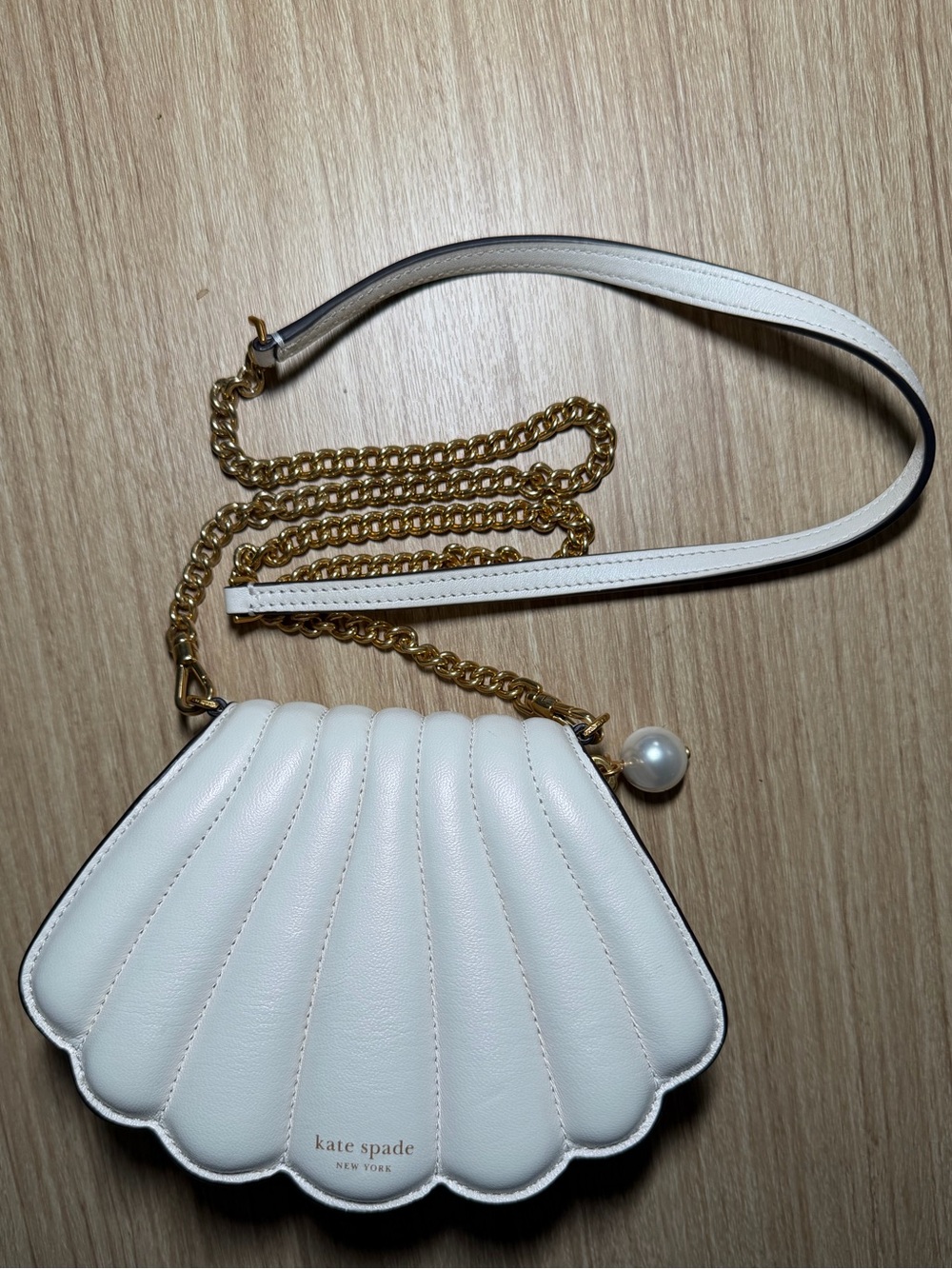 Kate Spade What The Shell 3D Seashell Crossbody Bag
